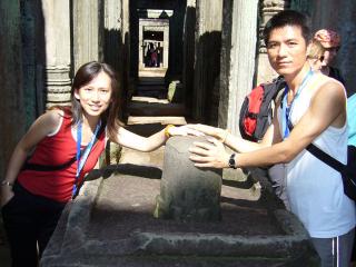 Sunsational 30 Sunscreen: Angel & Husband @ Angkor Wat